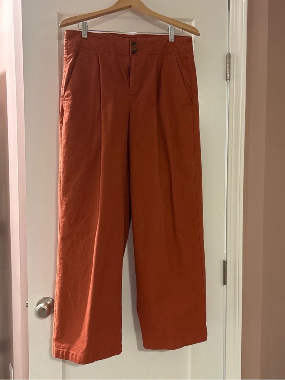 Women’s Wide-Leg Chino Pants in Rust